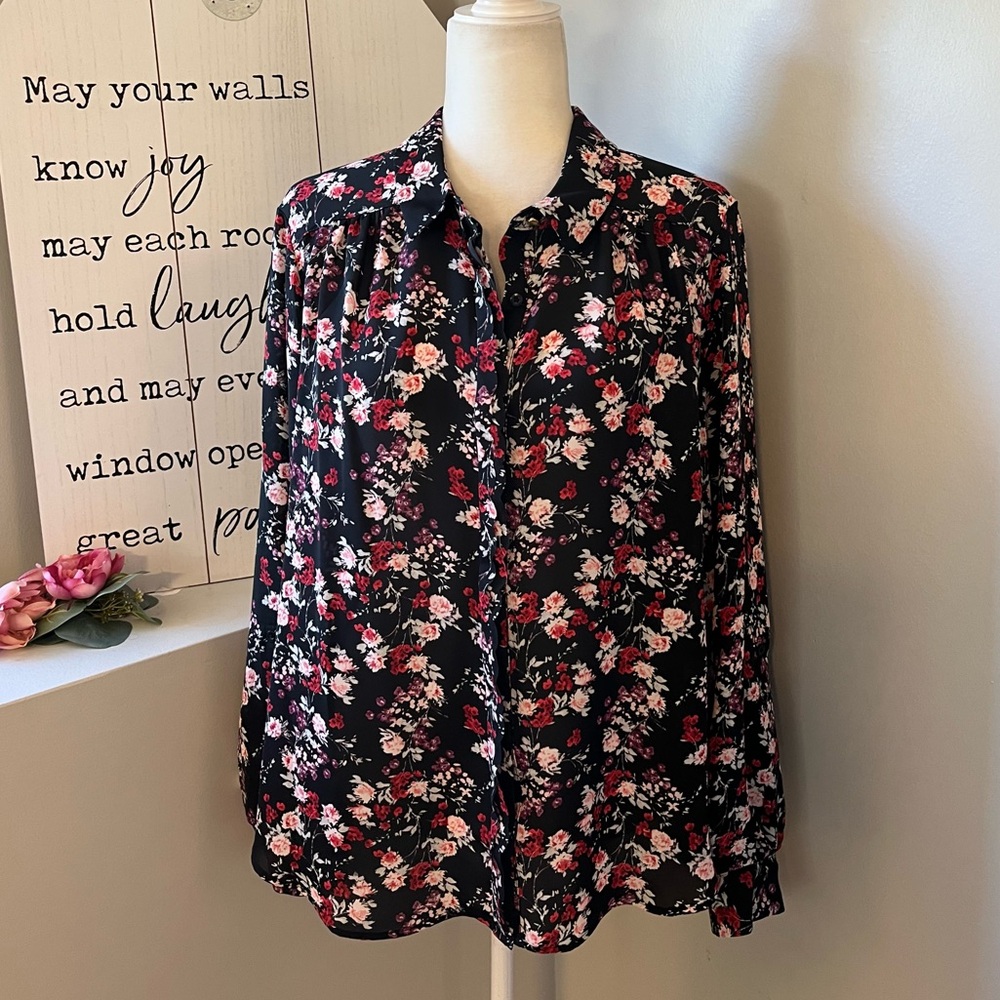 Elle Black Floral Button-Up Blouse